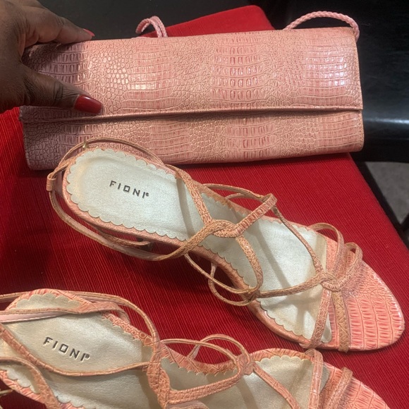 Can’t wear them anymore…assorted Size 8 shoes….$8 a pair - Picture 13 of 15